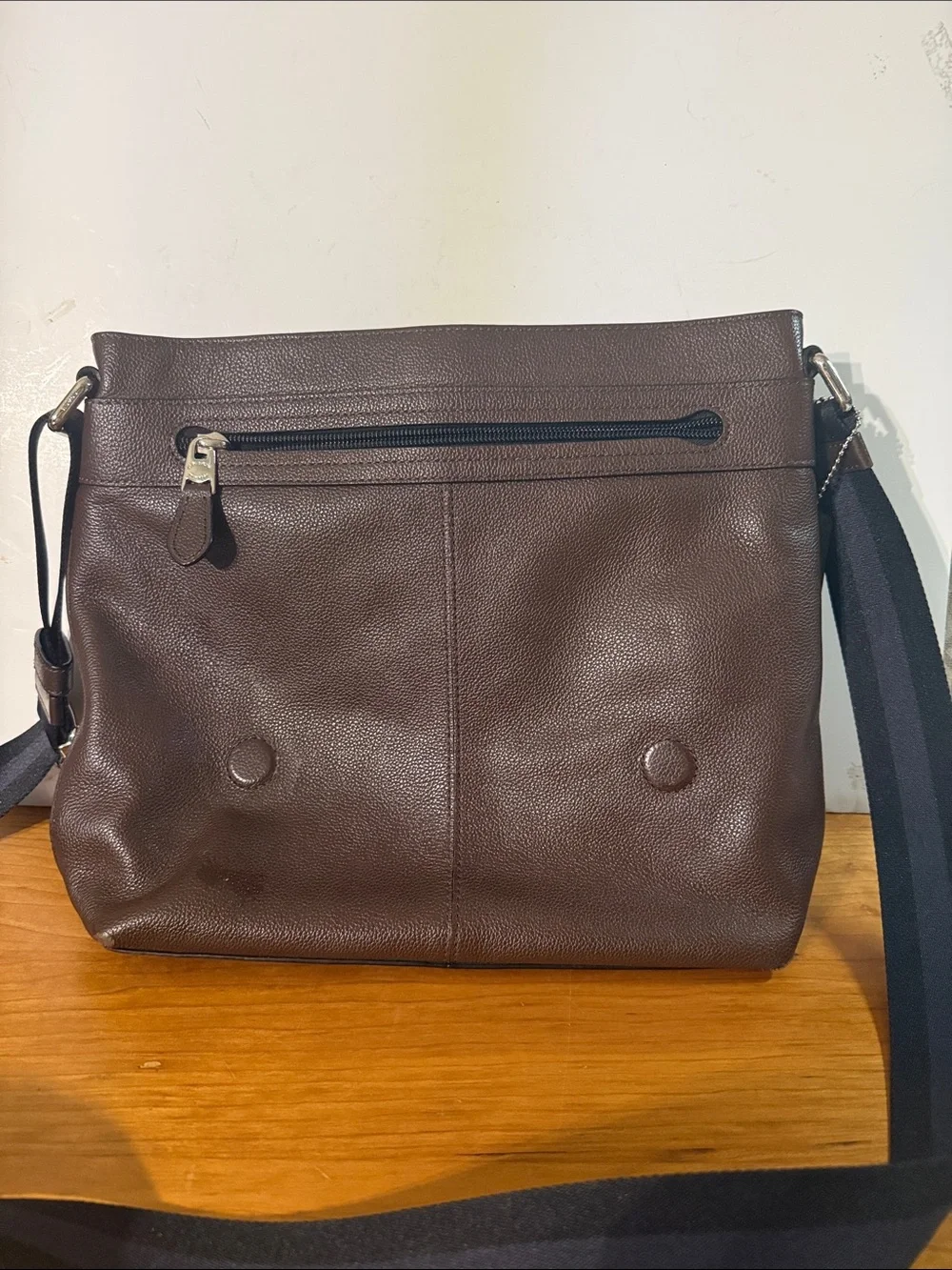 Women's Coach Brown Leather Messenger Bag - Classic Crossbody